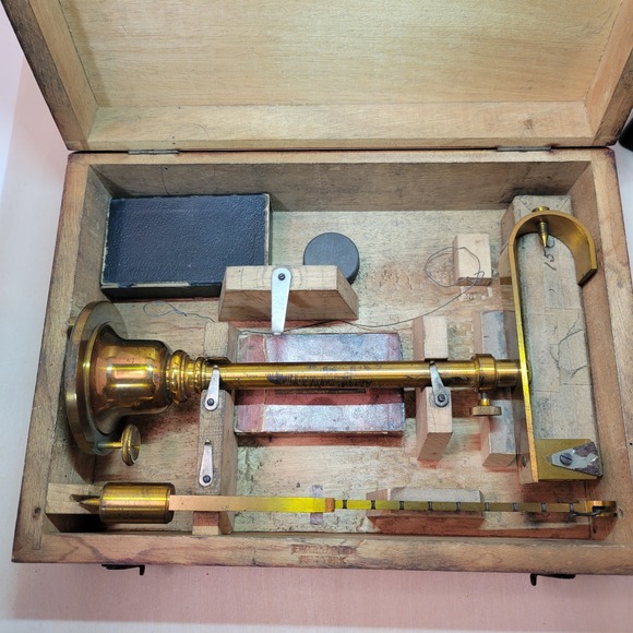 Eimer & Amend 1681 CUC Brass Specific Gravity Balance Set Antique Lab Instrument